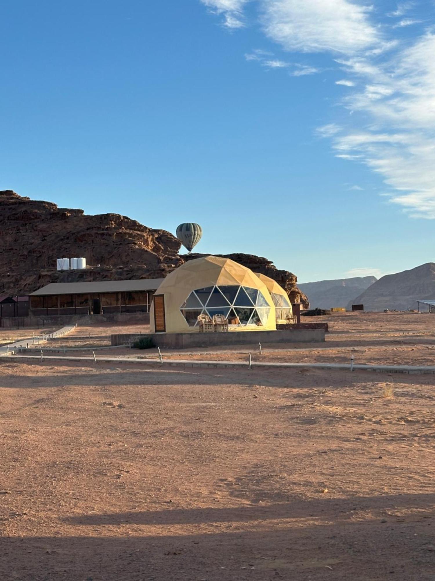 Hotel Night Magic Camp à Wadi Rum Extérieur photo