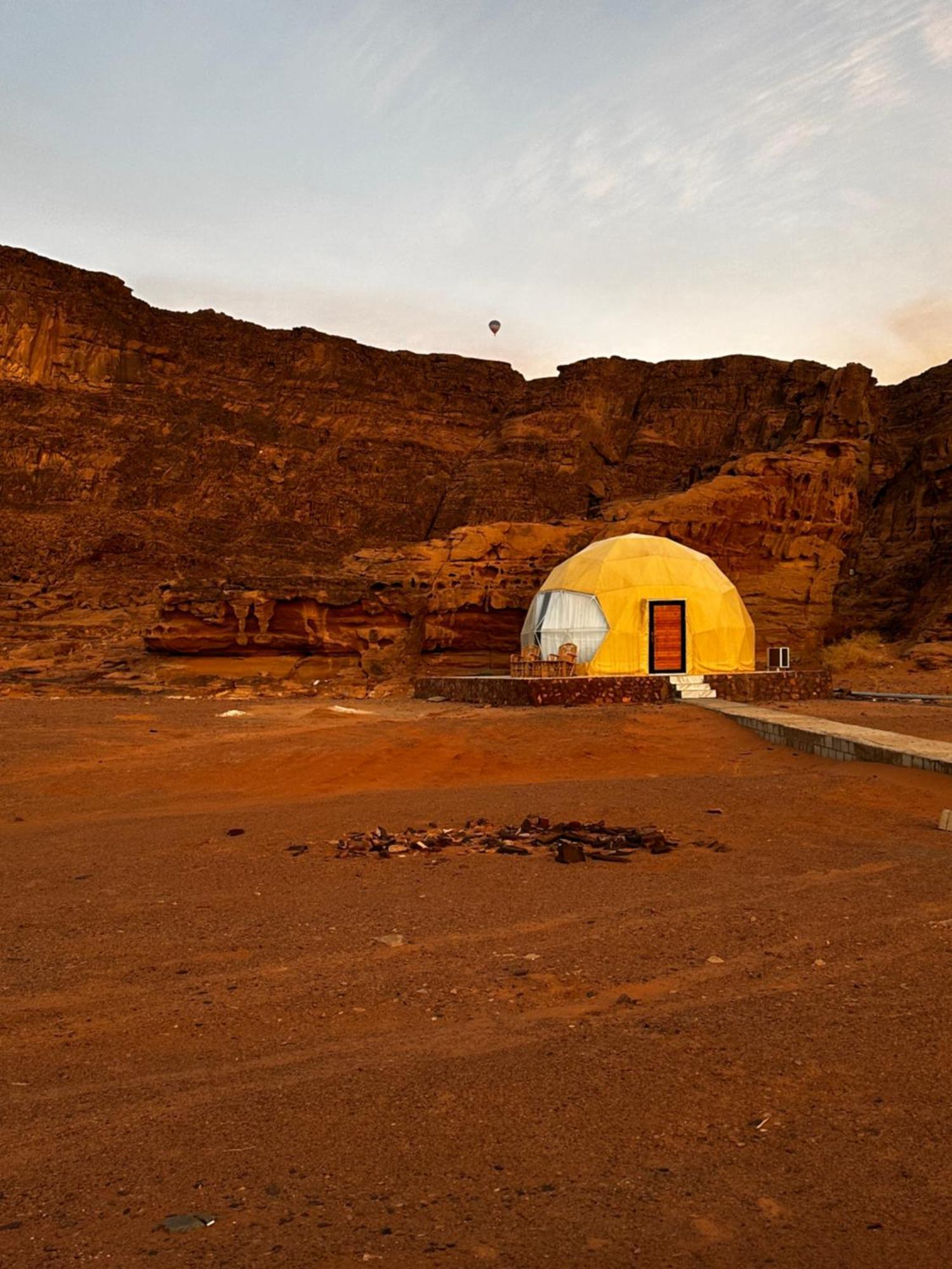 Hotel Night Magic Camp à Wadi Rum Extérieur photo